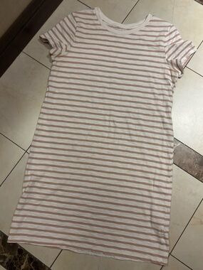 Universal Thread Striped Tee in White and Blush